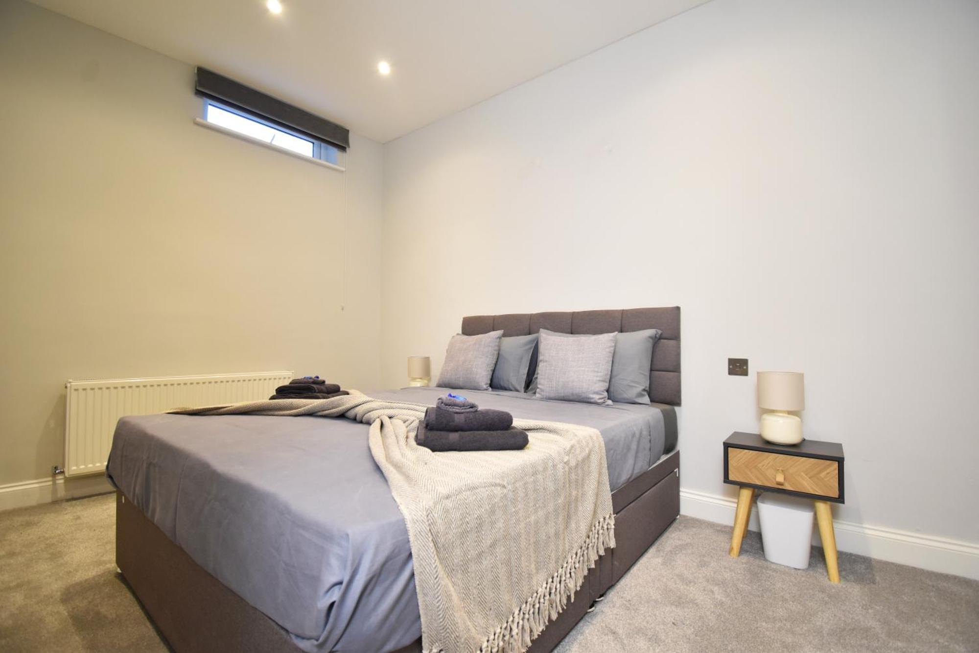 Stunning 2 Bed Apartment London Eksteriør billede