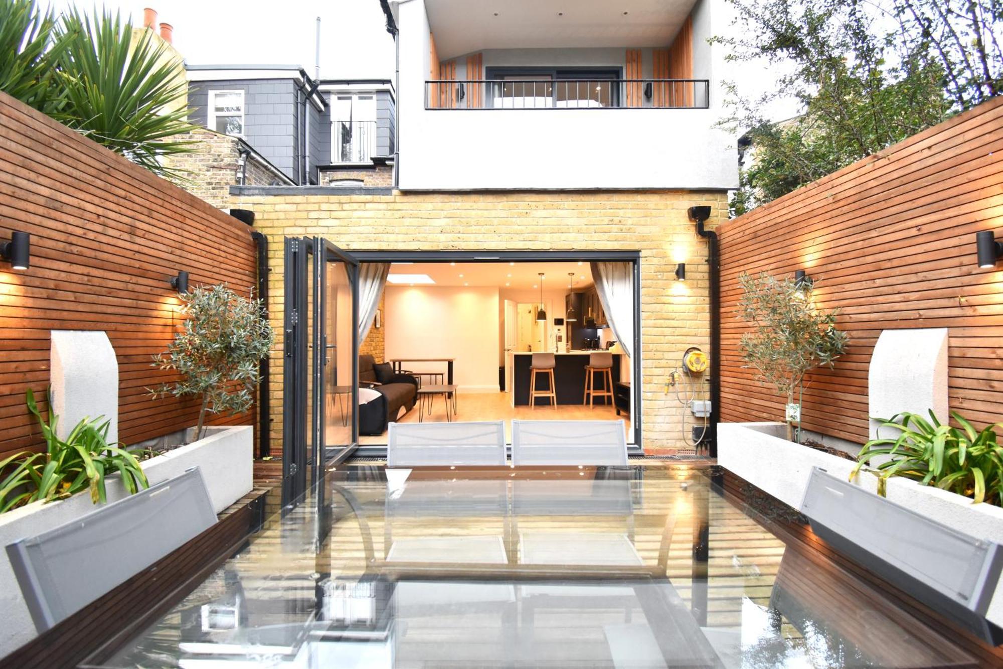 Stunning 2 Bed Apartment London Eksteriør billede